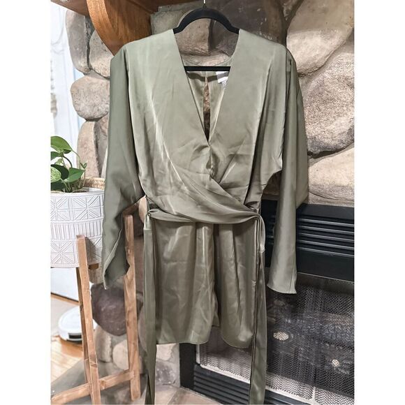 ASOS silk green dress - Picture 11 of 12